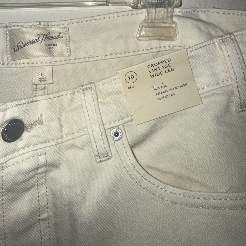 New Women's Mid-Rise Cropped Vintage Wide Leg Jeans - Universal Thread Cream - Picture 3 of 5